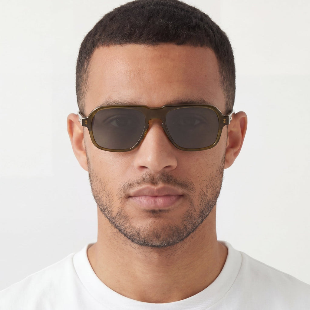 Oscar Deen Fraser: Pond / Night Black